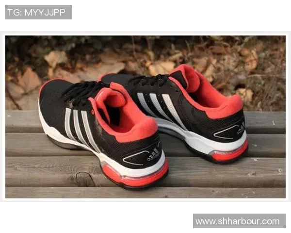 扁平足球鞋在日本球星脚下展现独特魅力与竞技表现